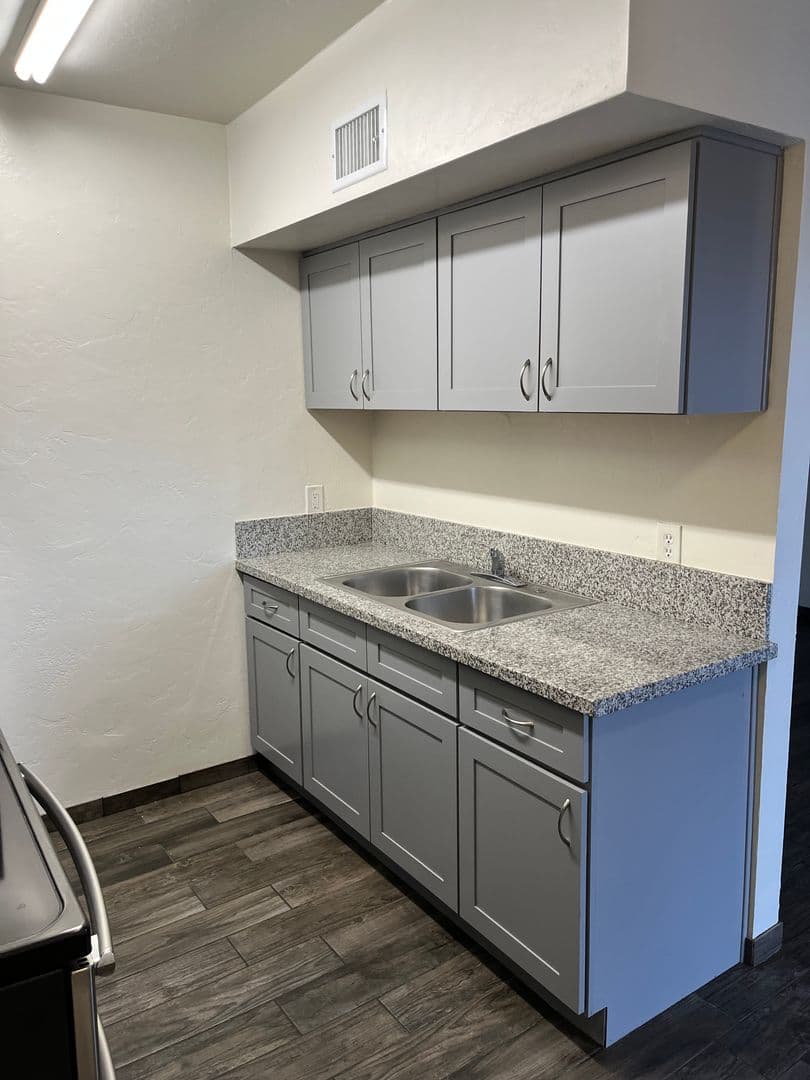 Fairview Village Apartments 8 of 8