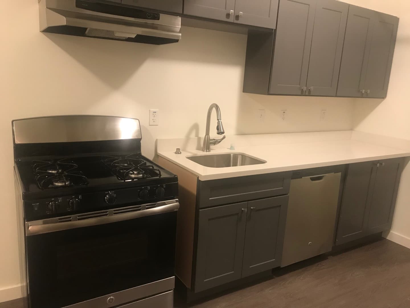 Winston Apartments 6 of 9