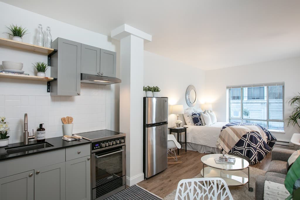 Mayn Suites 5 of 8