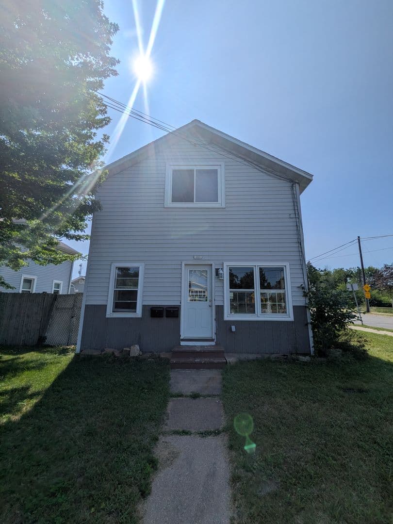 1001 Park St, 1 of 8