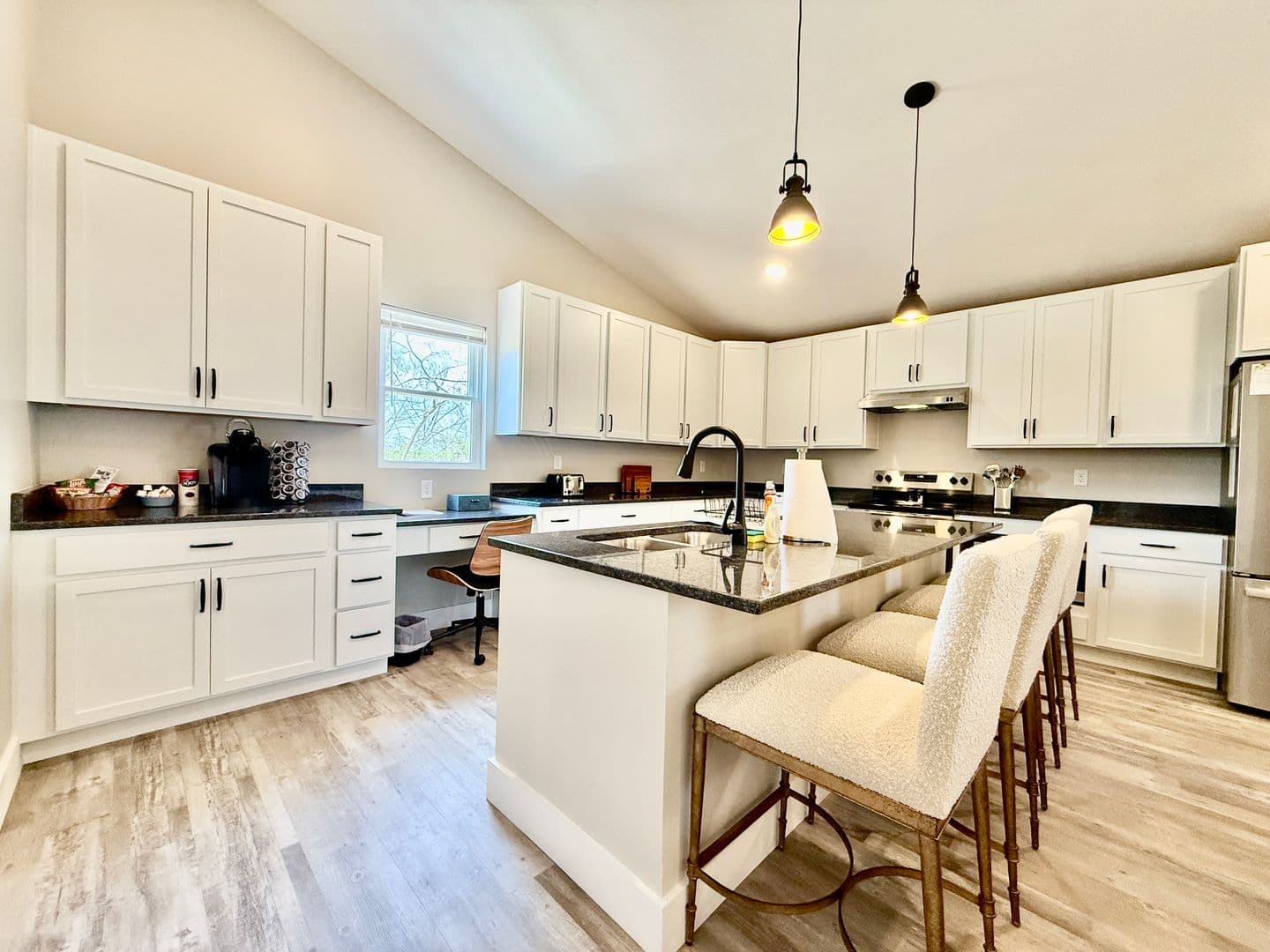 7853 Second Street - 1654477435200217691 16 of 39