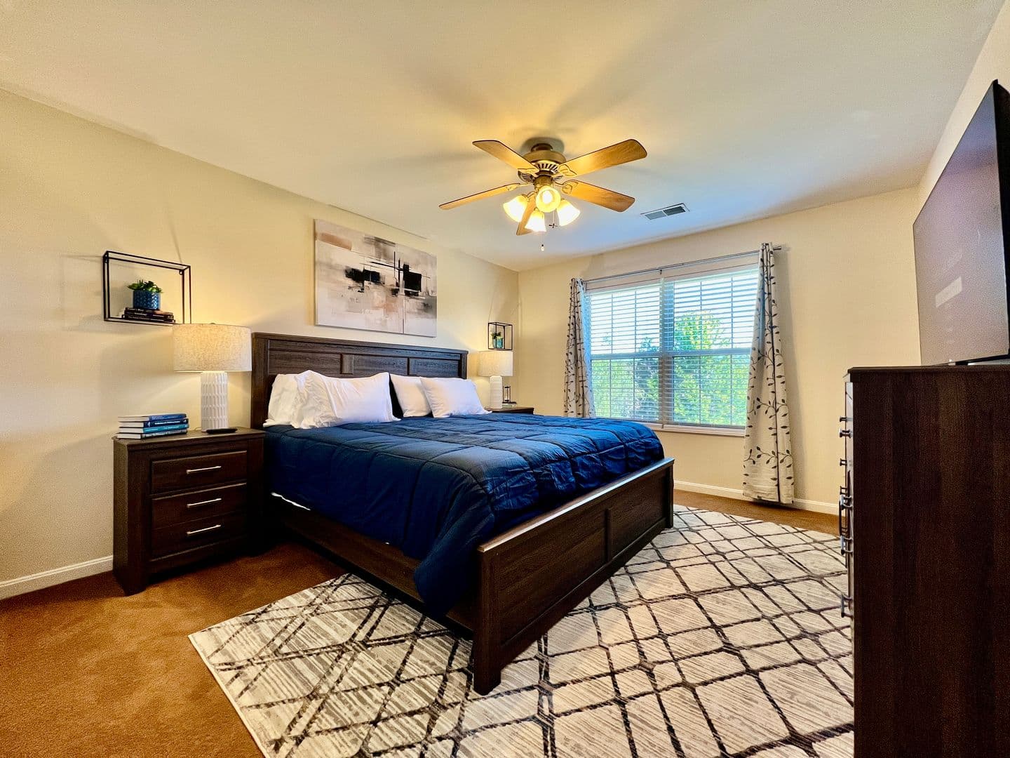 6608 Rosemont - 1219580980650565792 10 of 69