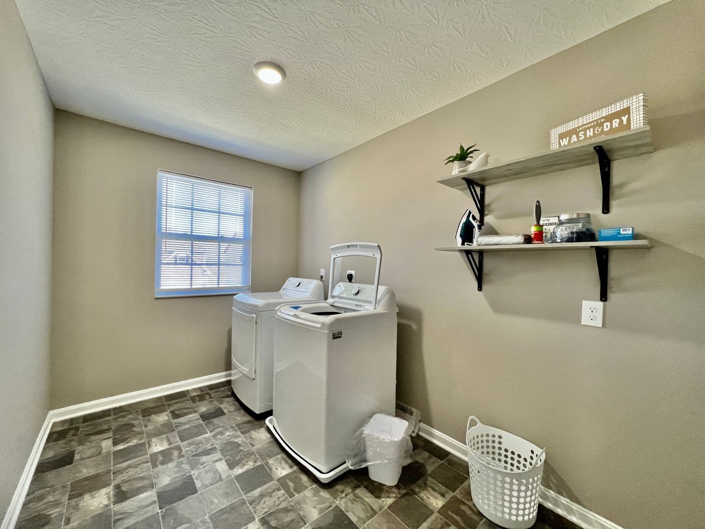 5137 Sofia Circle - 980318454956220590 35 of 58