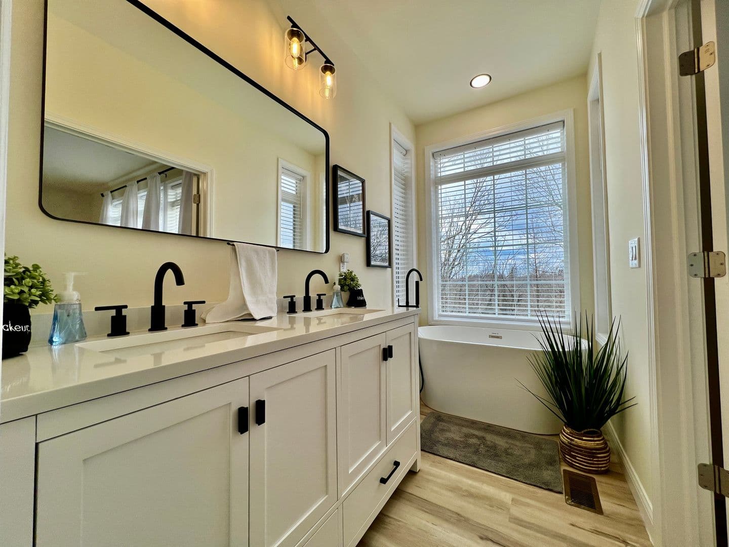 7973 Second Street - 1092115766940700461 21 of 35