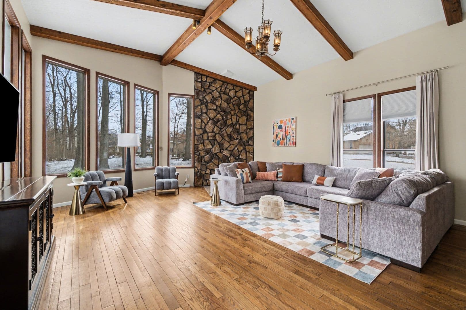 4289 Pinetree Lane - 1624013753946718838 3 of 34