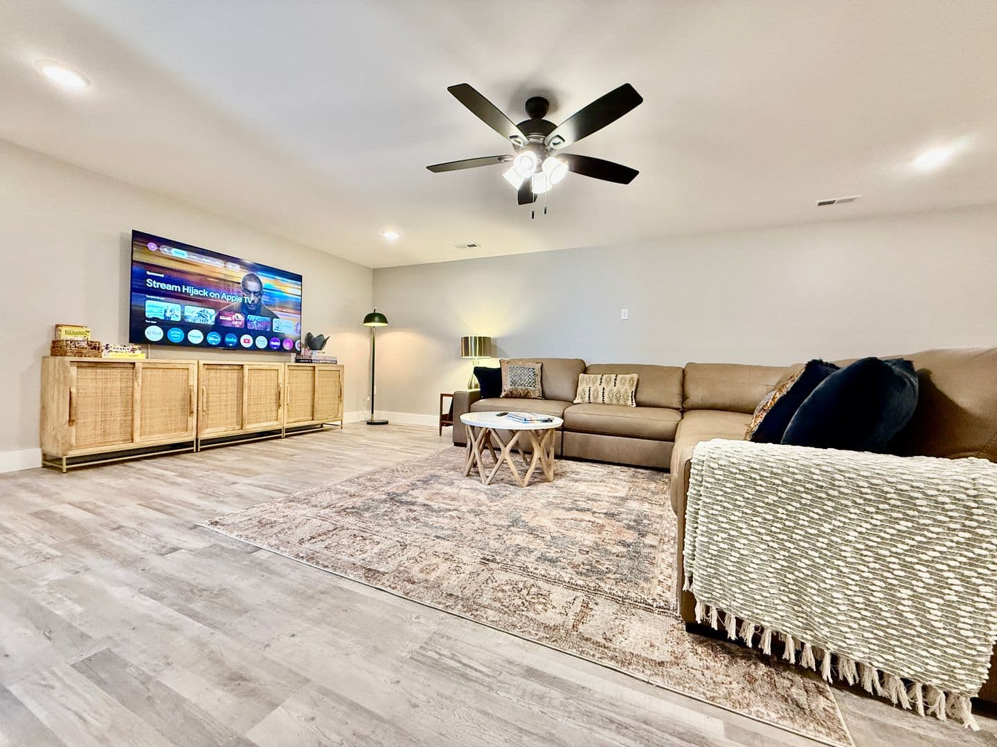 7853 Second Street - 1654477435200217691 4 of 39