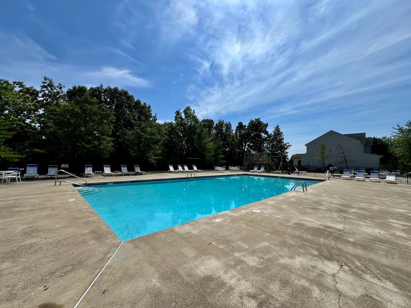 6608 Rosemont - 1219580980650565792 9 of 69