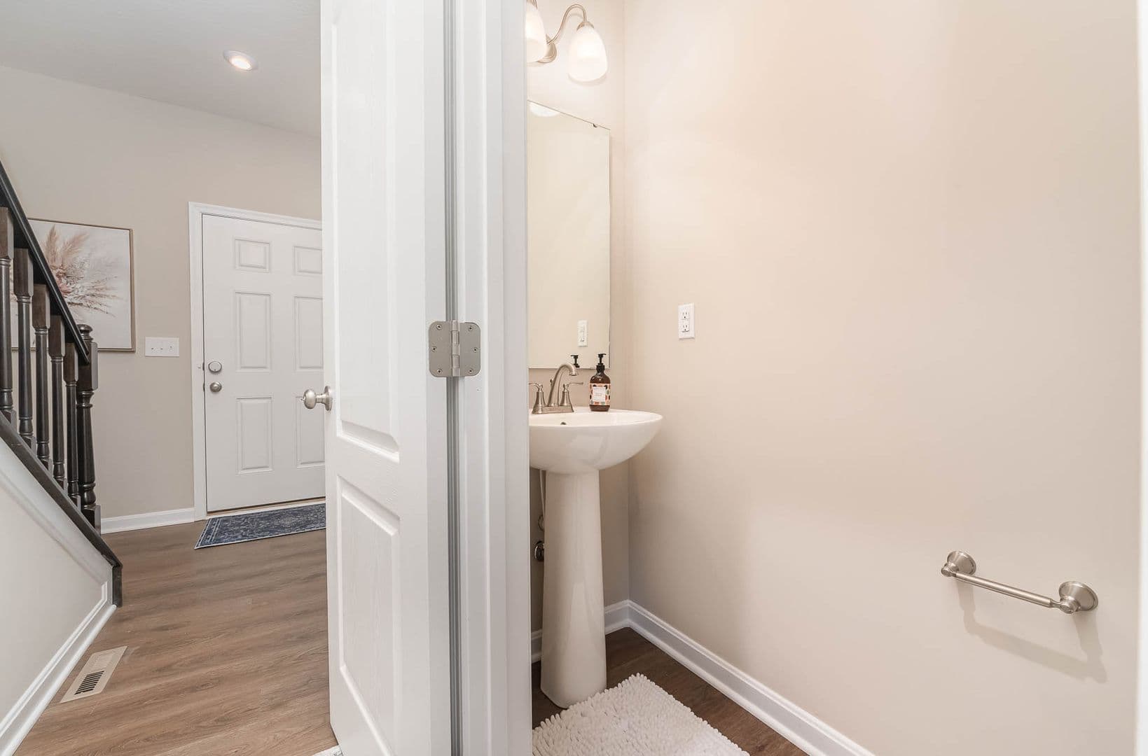 1344 Soaring Way - 726782970699147537 or 676036414648071637 13 of 37
