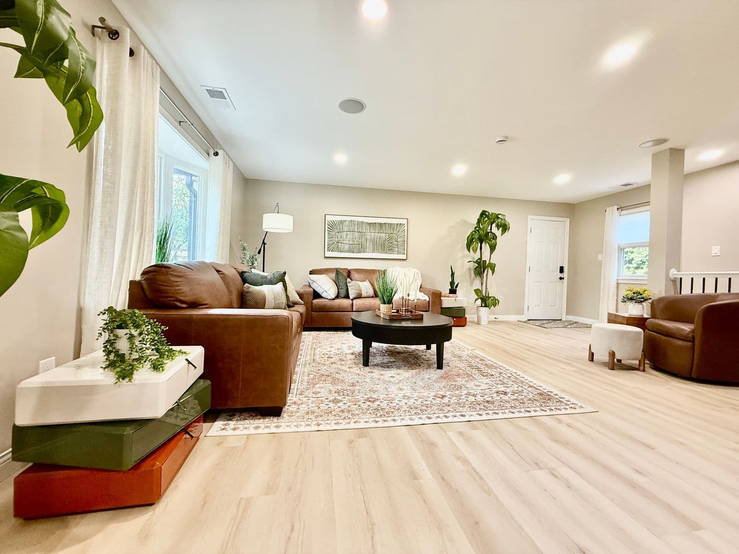 711 S. Main Street - 1507339479139382556 6 of 37