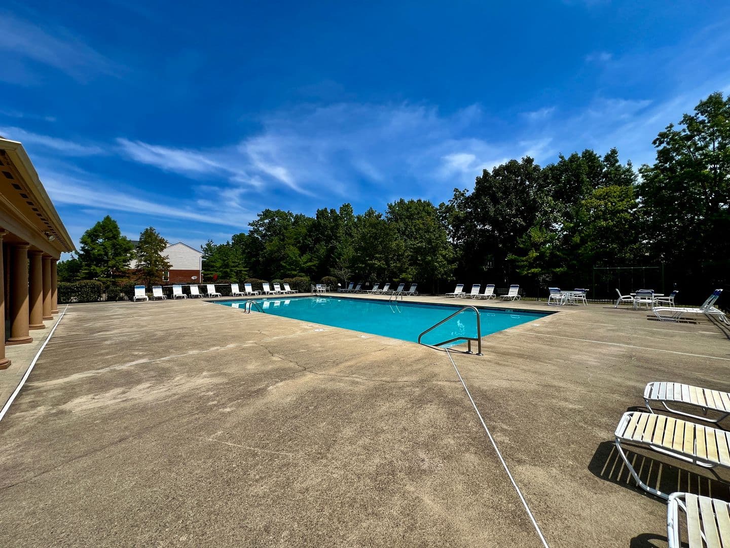 6608 Rosemont - 1219580980650565792 3 of 69