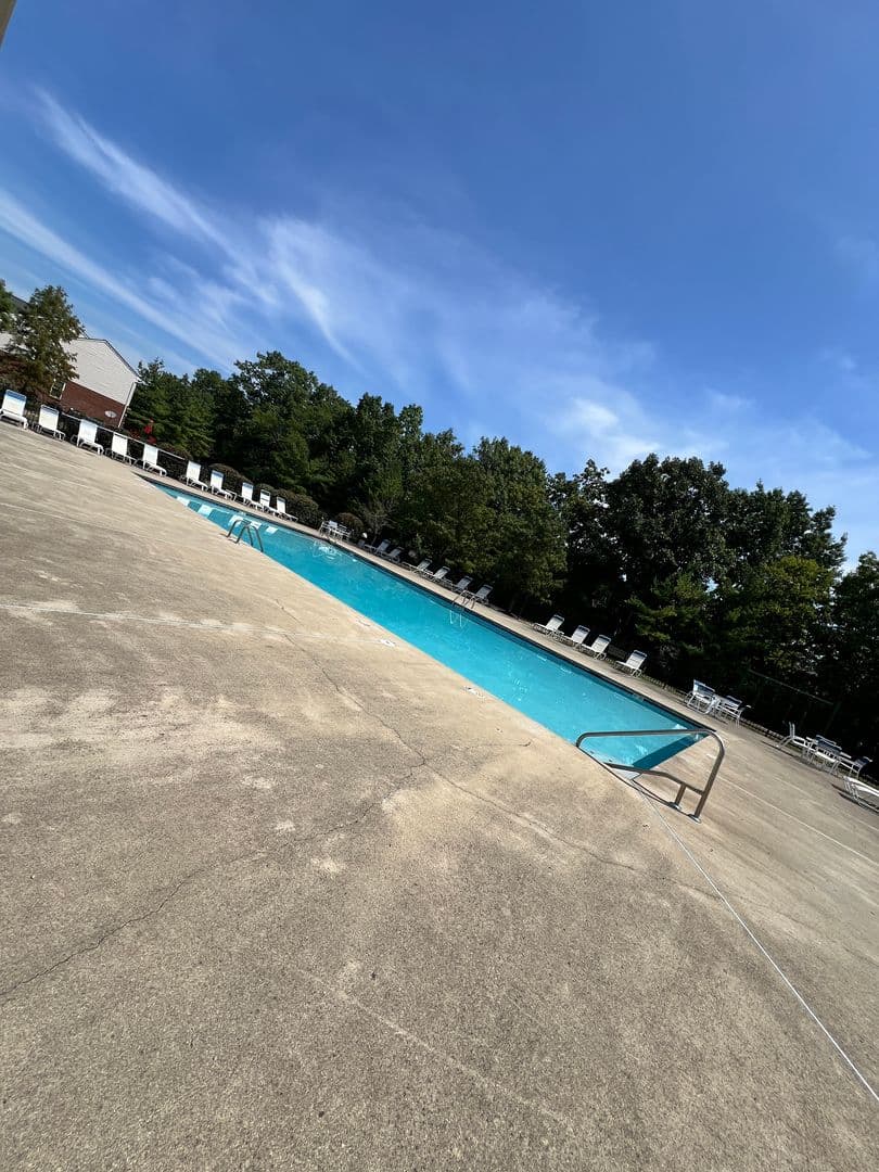 6608 Rosemont - 1219580980650565792 2 of 69