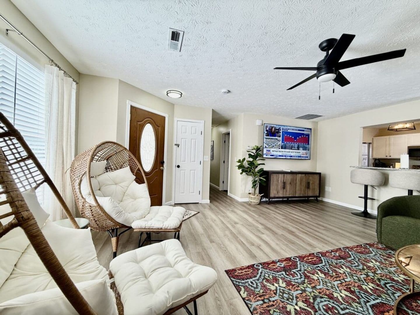 930 Leora Drive - 1614632943919018169 5 of 29