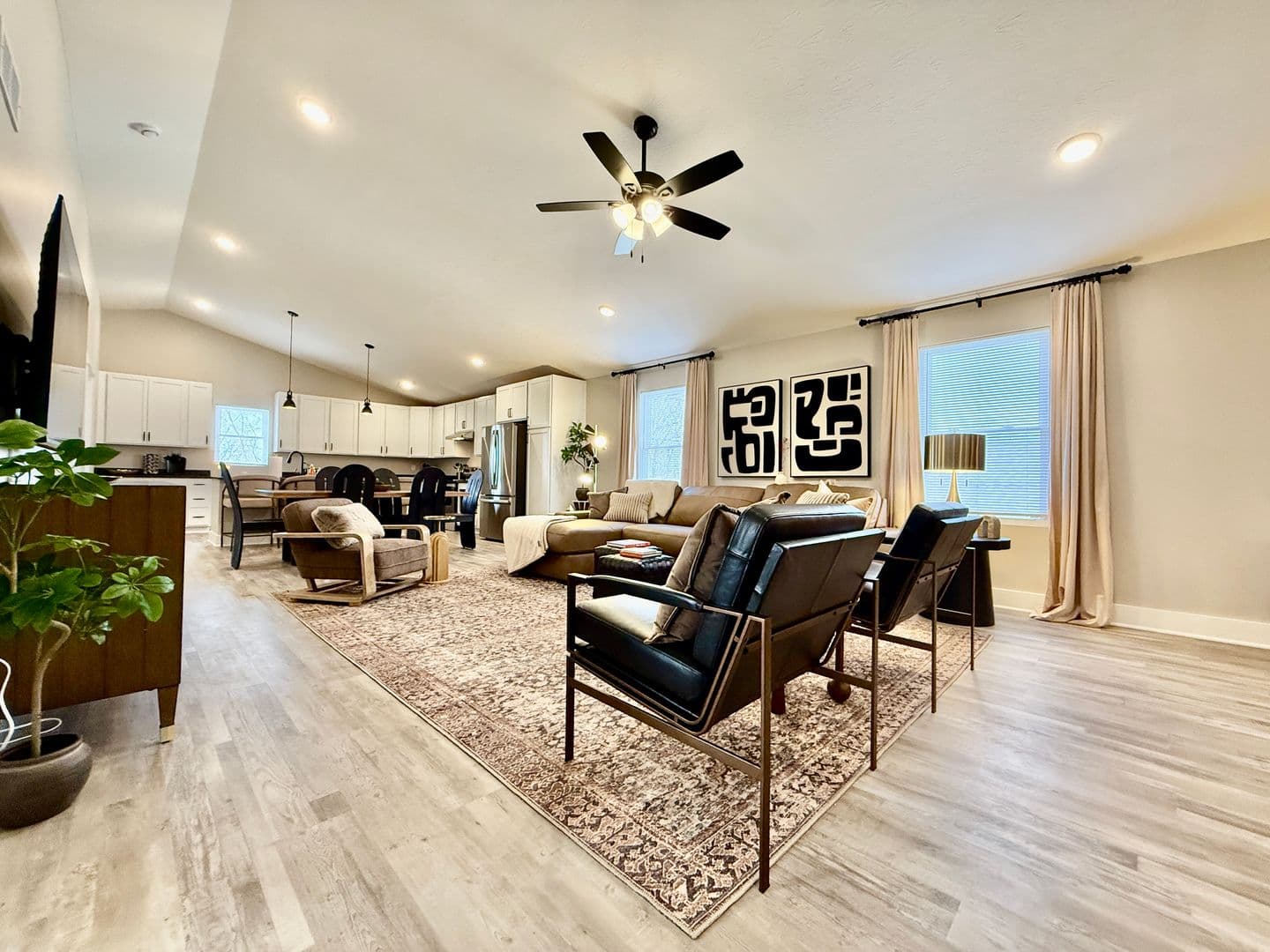 7845 Second Street - 1640045539007157173 7 of 47