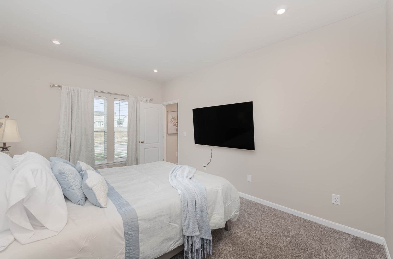 1344 Soaring Way - 726782970699147537 or 676036414648071637 15 of 37