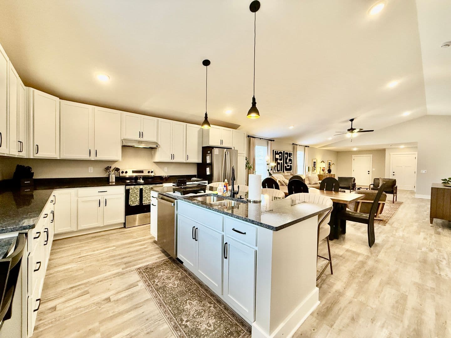 7845 Second Street - 1640045539007157173 12 of 47