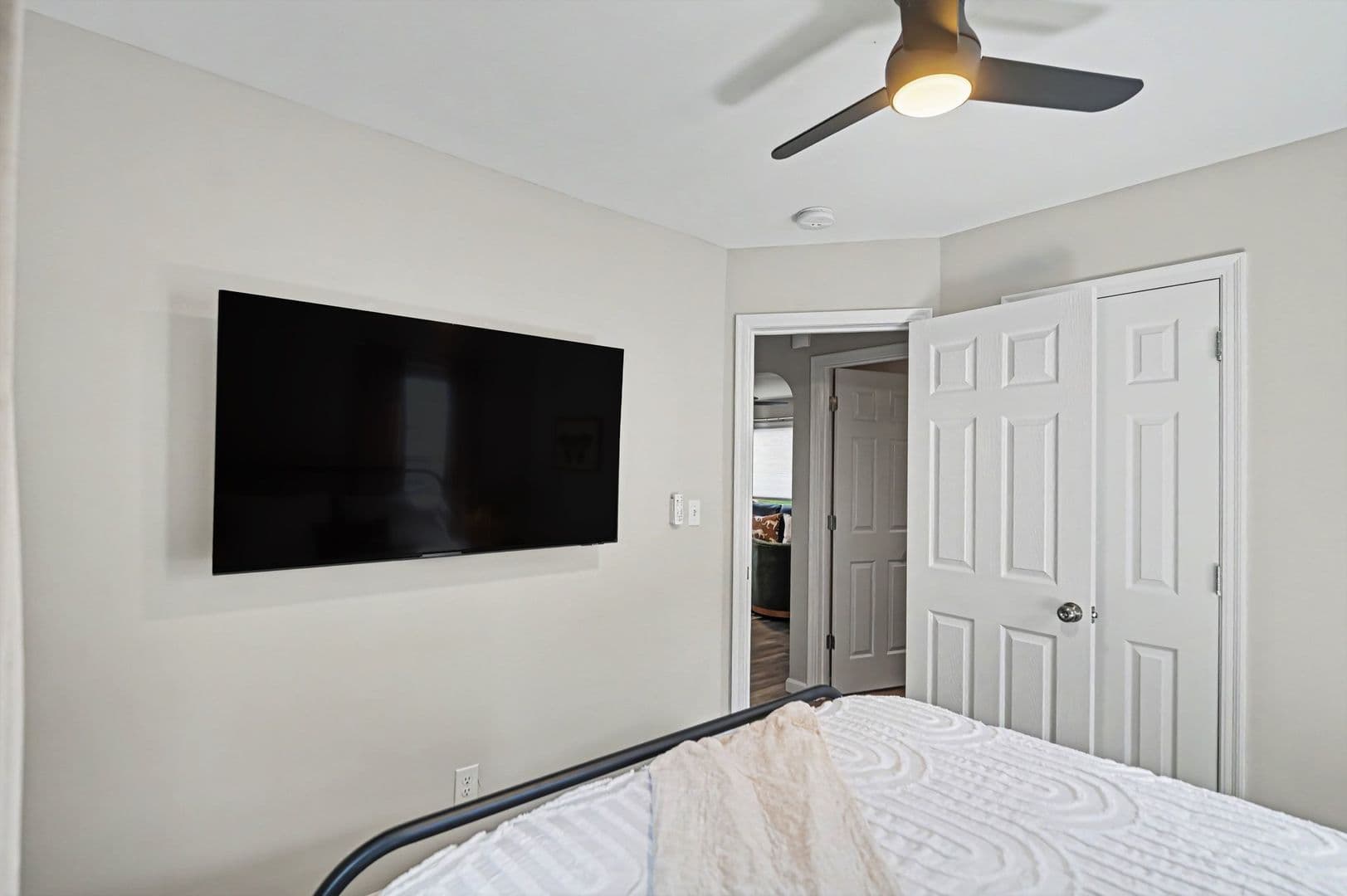 102 E Home Ave - 4473169 13 of 25