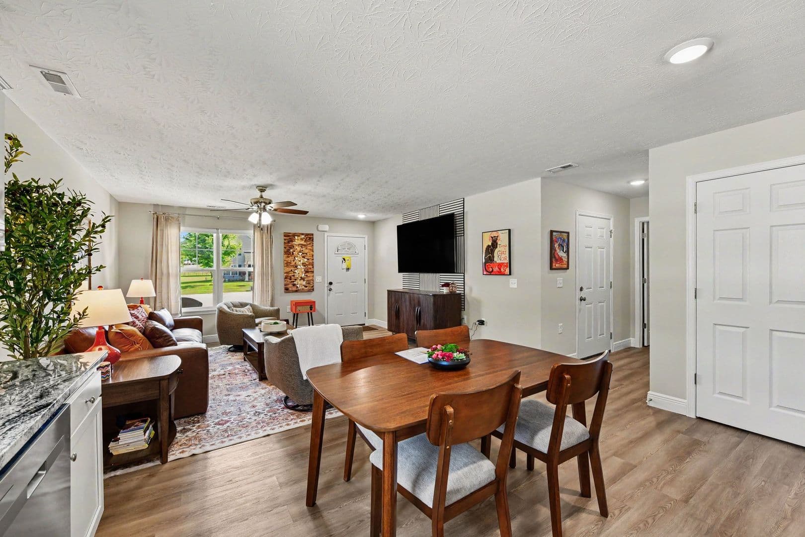 157 Southwind Blvd. 11 of 26