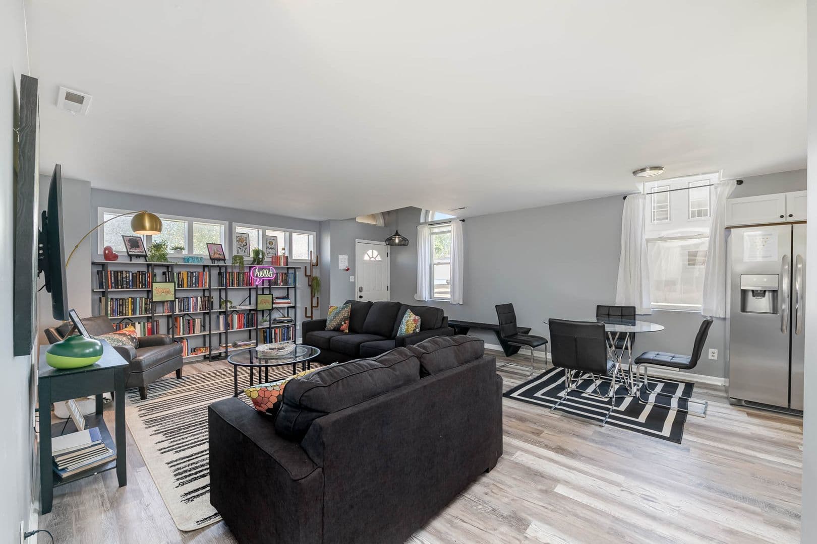 Funky Firehouse Renovated into Modern 2 BDR/1 Bath 3 of 24
