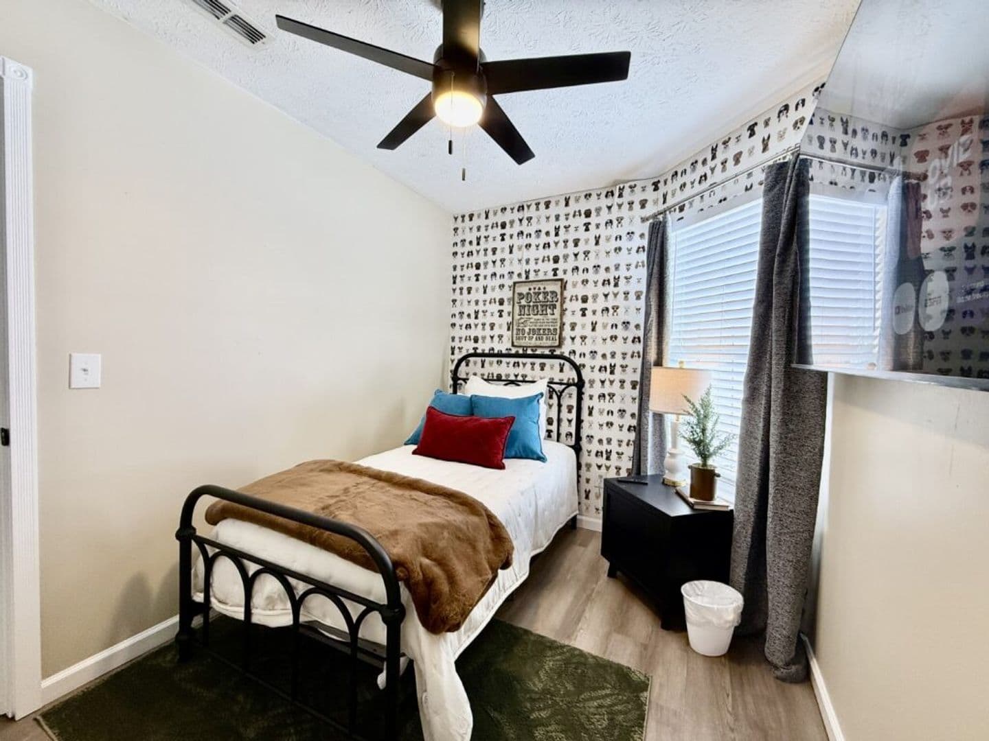930 Leora Drive - 1614632943919018169 18 of 29