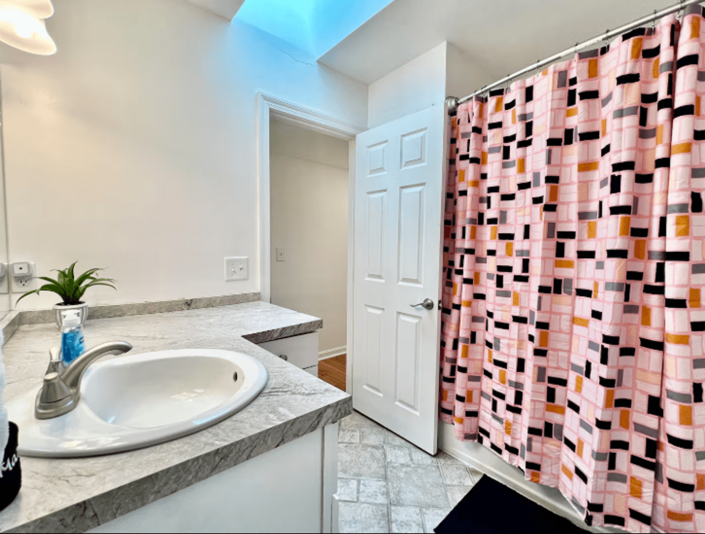 6556 Yankee - 1394999245131576271 23 of 38