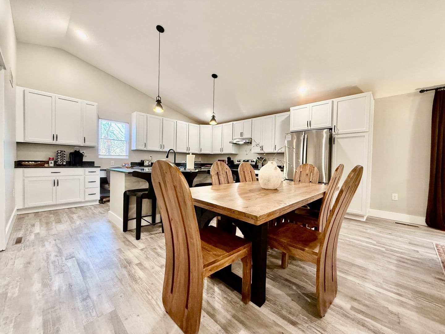 7855 Second Street - 1624716018790067133 11 of 40