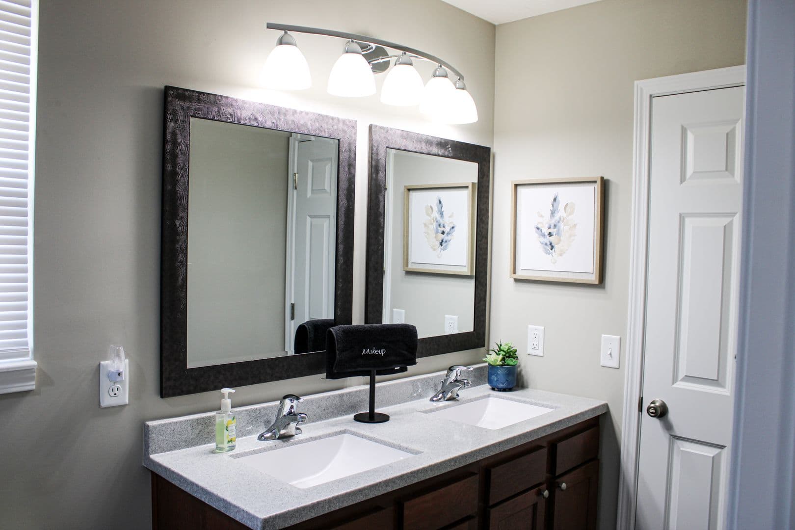 430 Ridgelawn - 908866782620019561 2 of 37