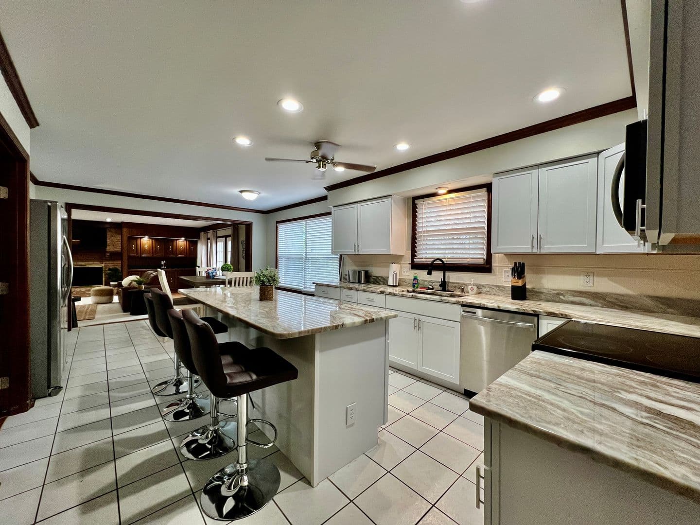 7033 willowood drive - 1304396930382735137 23 of 56