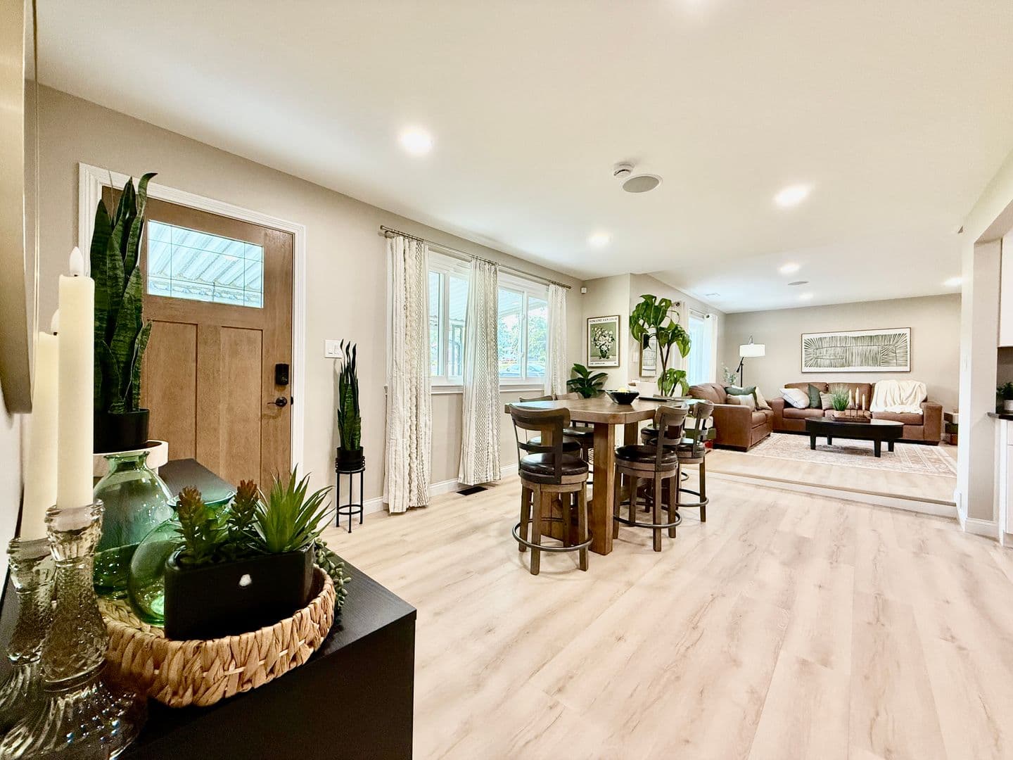 711 S. Main Street - 1507339479139382556 8 of 37