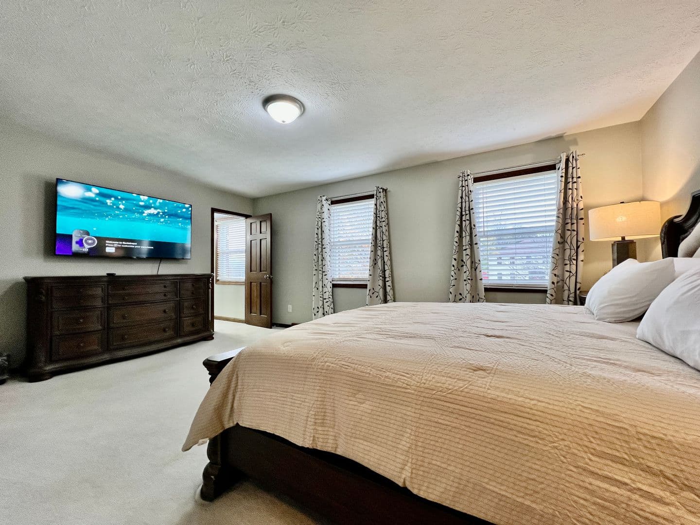 7033 willowood drive - 1304396930382735137 17 of 56