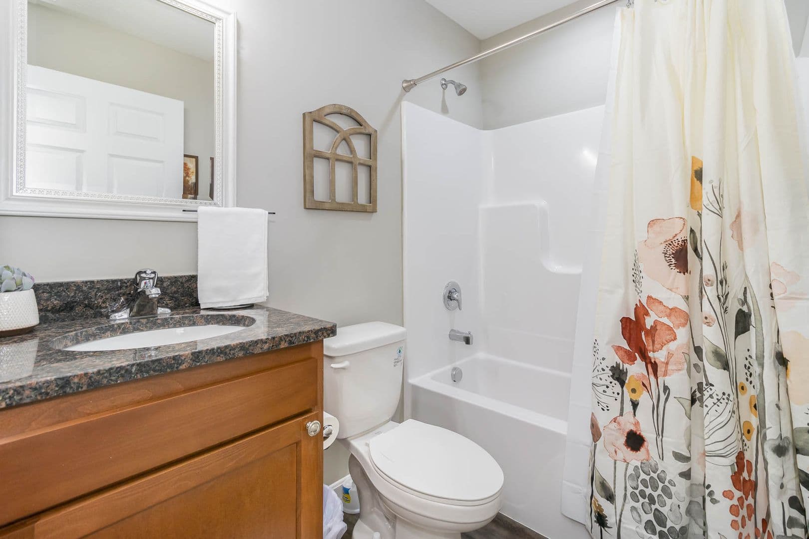 8 E Persimmon Drive - 807992140604435493 19 of 22