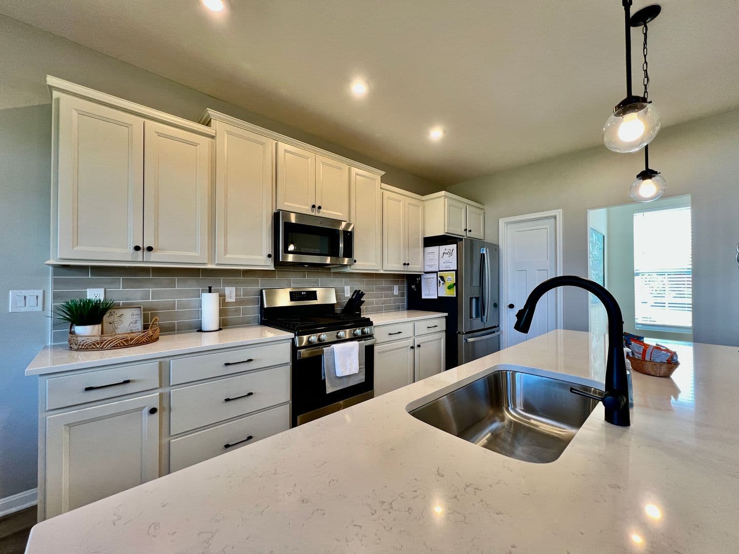 1825 Archerfield - 1517529279254658971 9 of 46