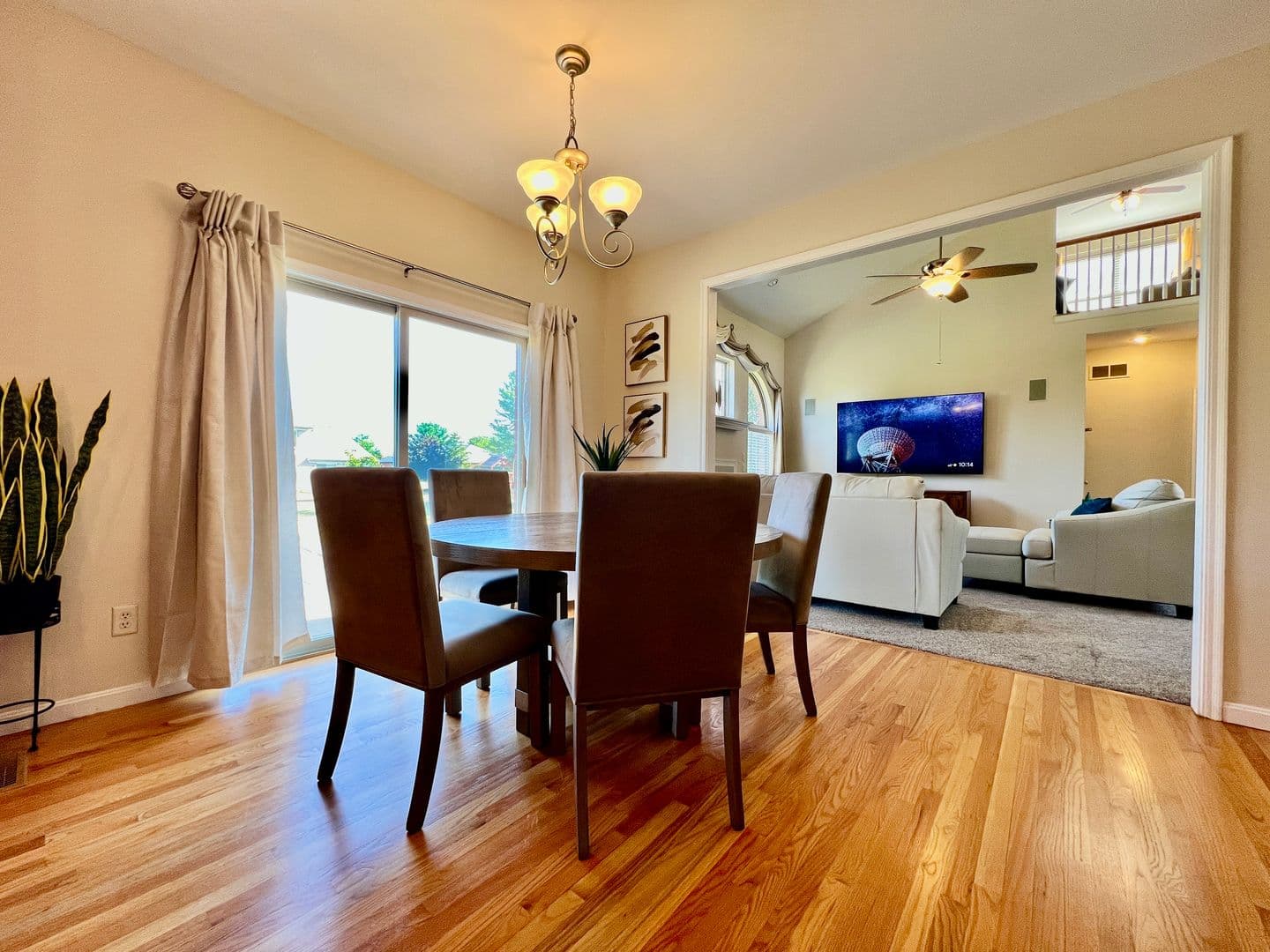 6608 Rosemont - 1219580980650565792 45 of 69