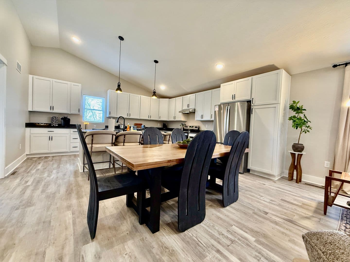 7845 Second Street - 1640045539007157173 13 of 47