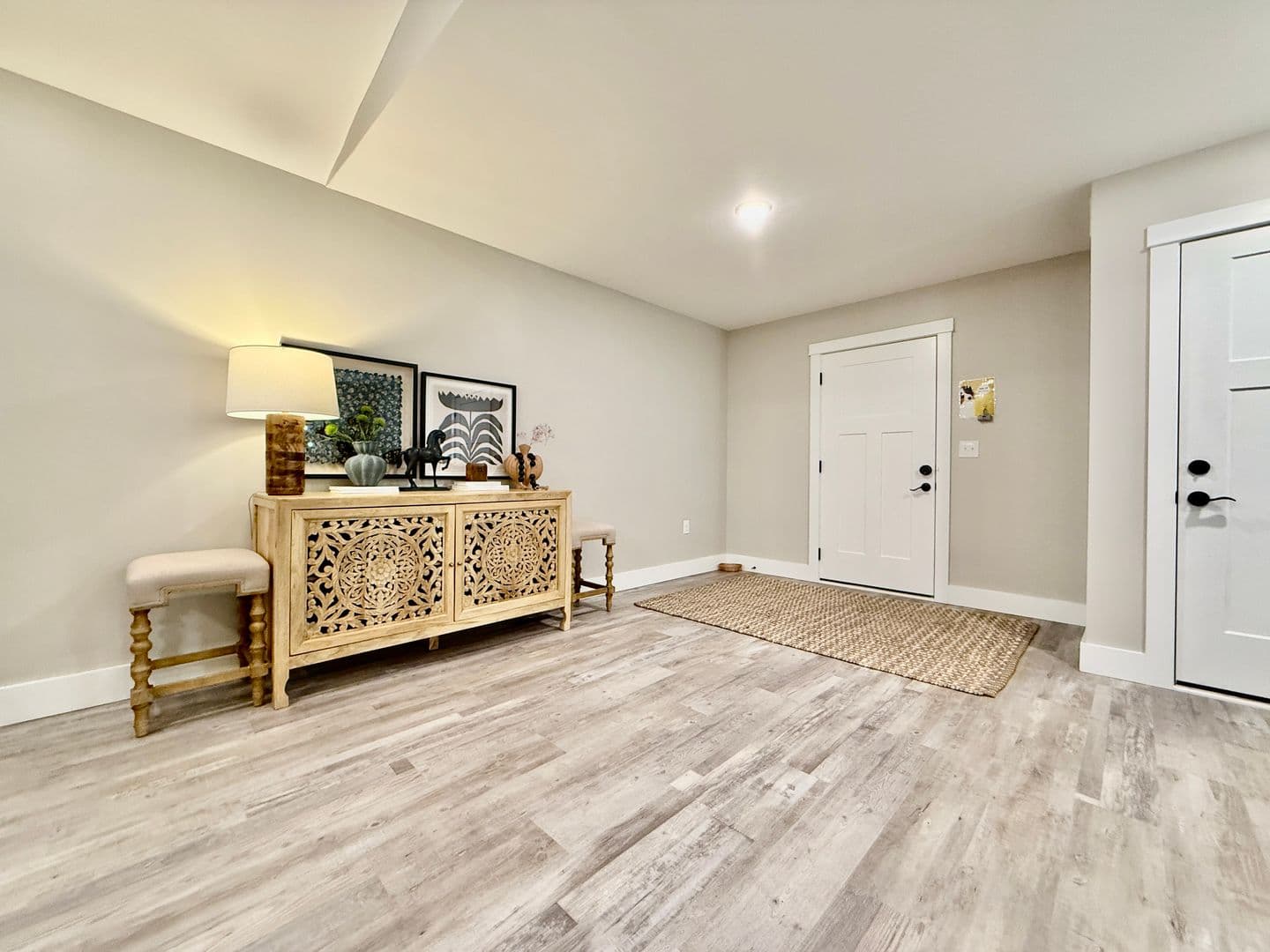 7855 Second Street - 1624716018790067133 8 of 40