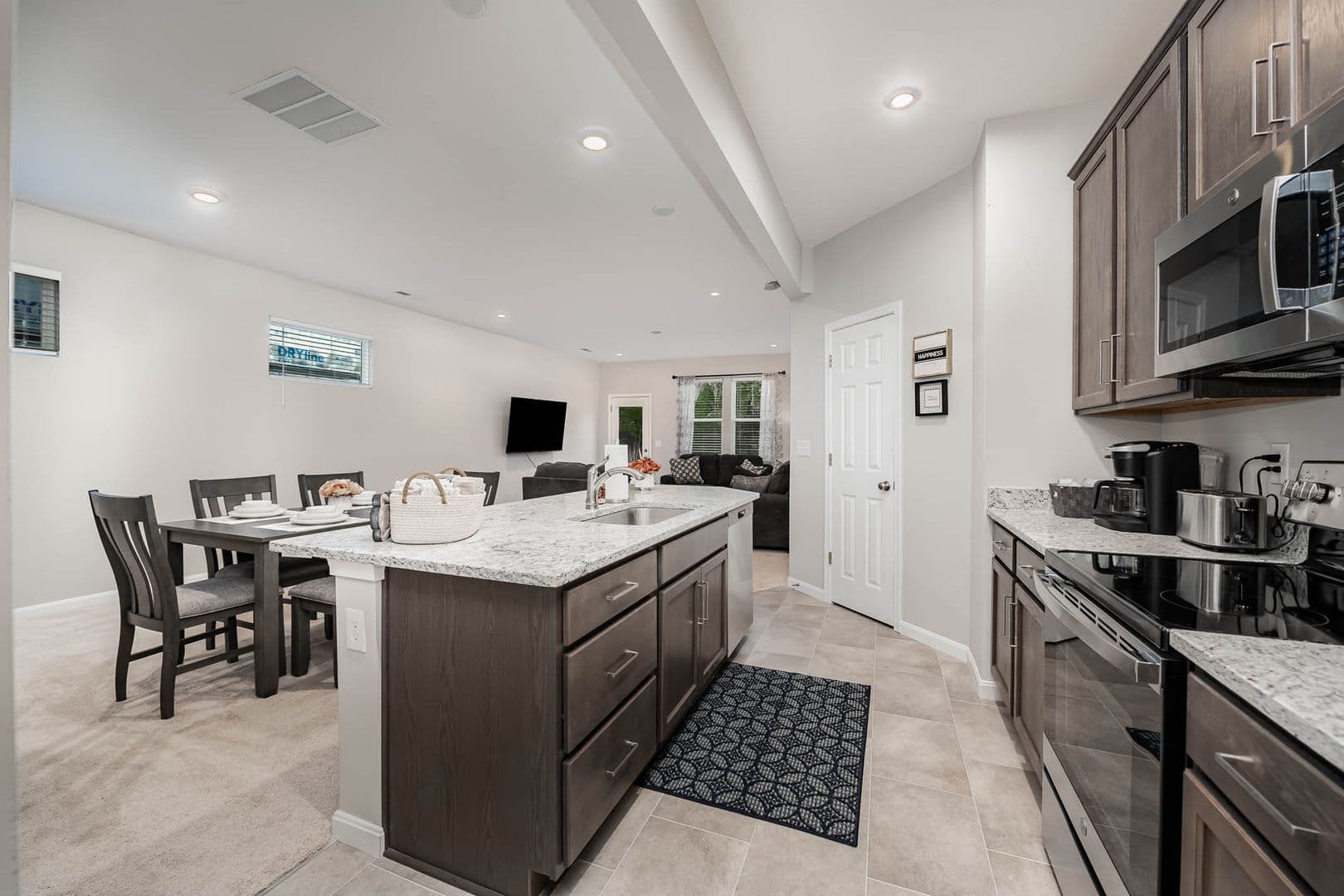 948 Southline Drive - 600745442660558111 3 of 21