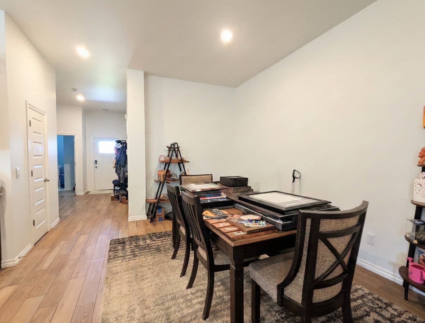 2716 Tracys Manor 9 of 13