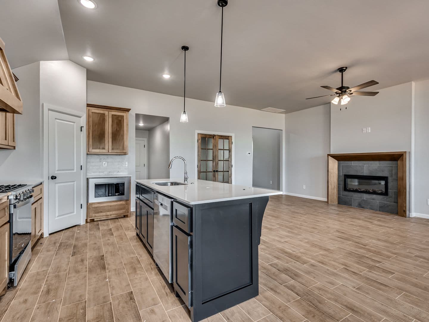 11704 SW 48th Street 12 of 35