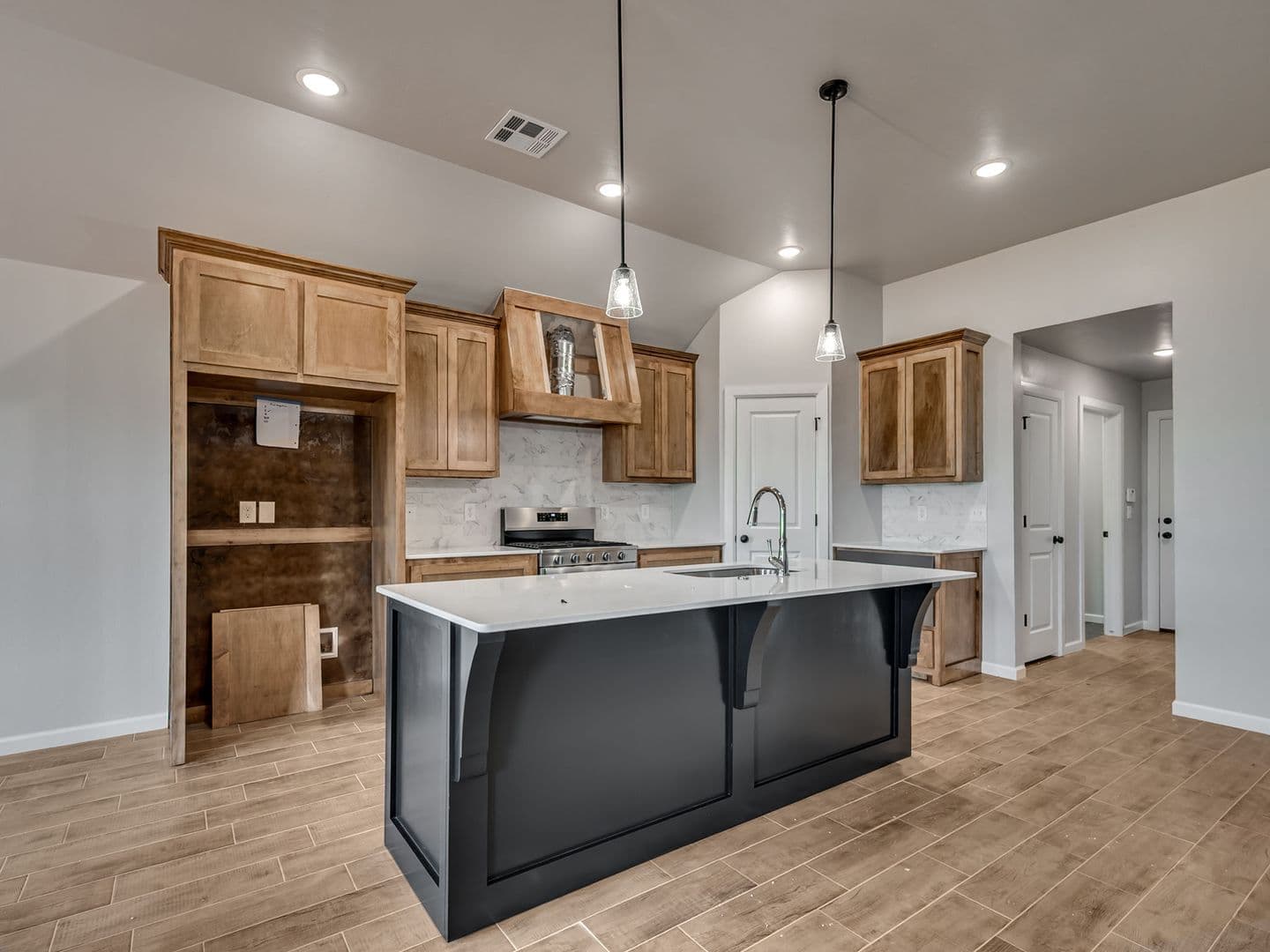 11704 SW 48th Street 9 of 35