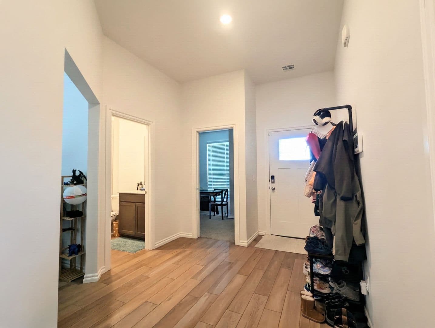 2716 Tracys Manor 2 of 13