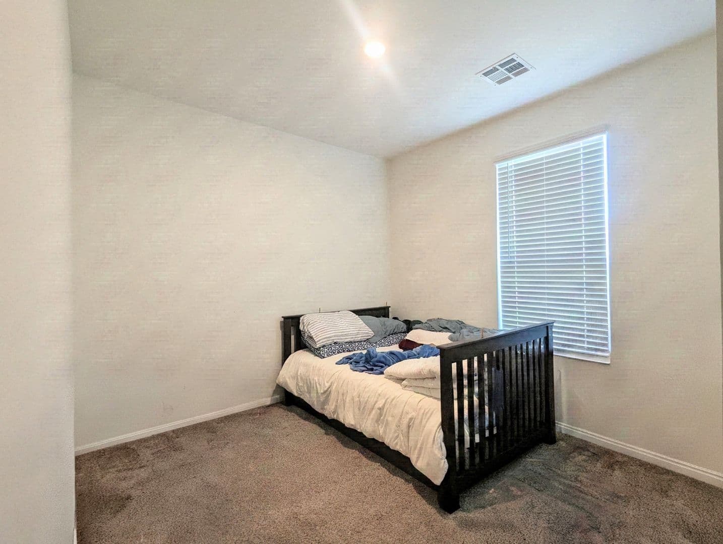 2716 Tracys Manor 10 of 13