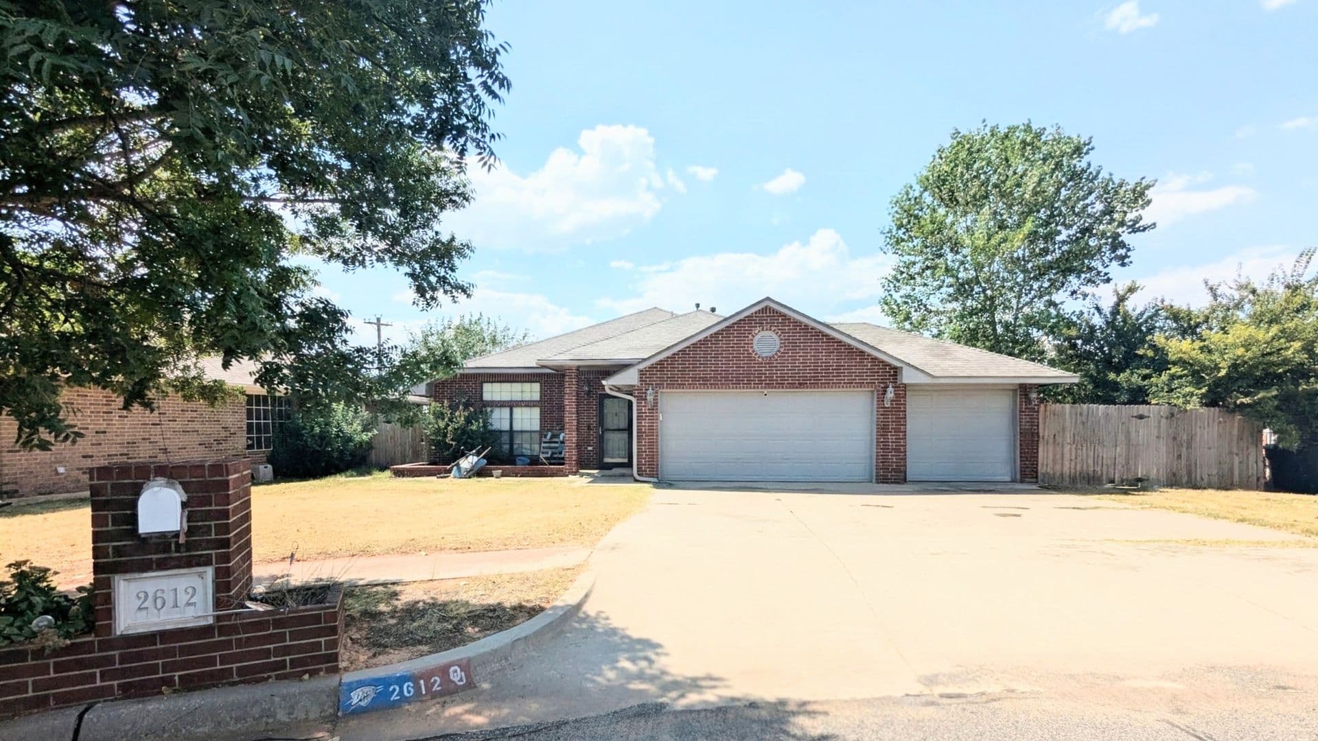 2612 Deer Run Dr 1 of 15