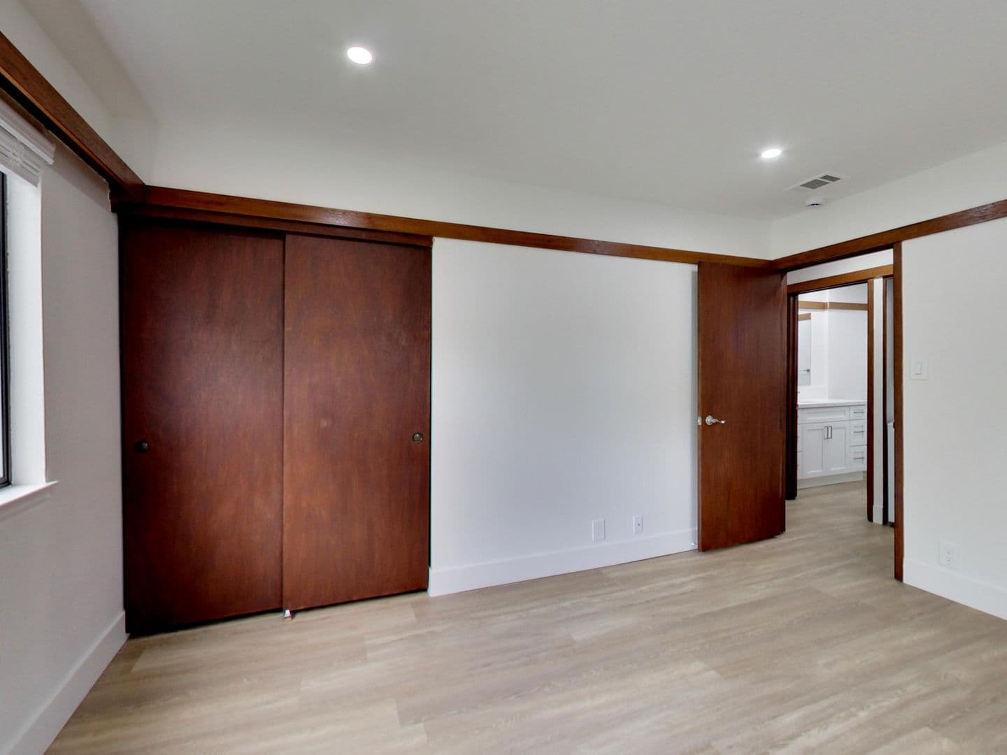 Riverwood Apartments 11 of 32