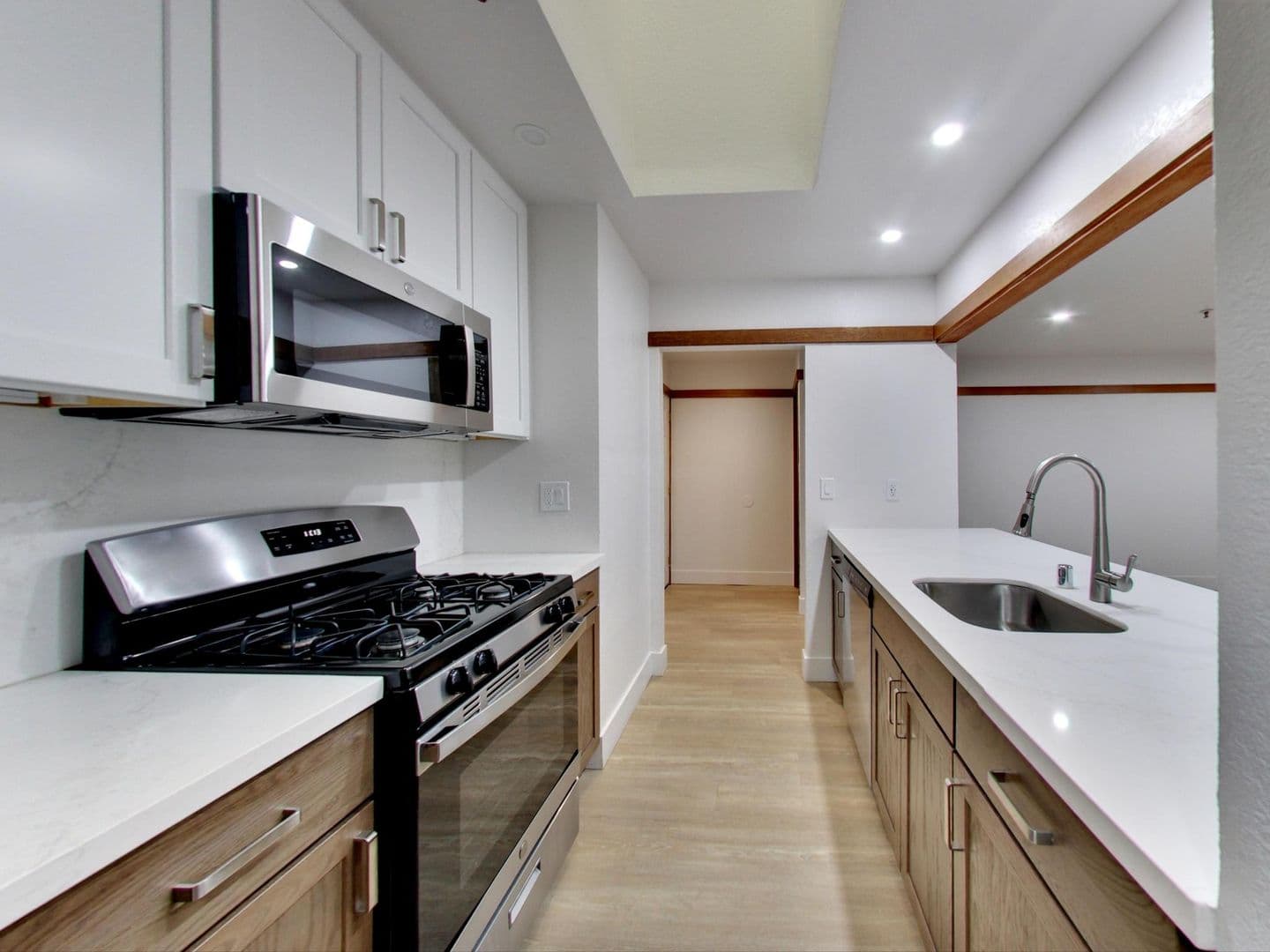 Riverwood Apartments 6 of 16