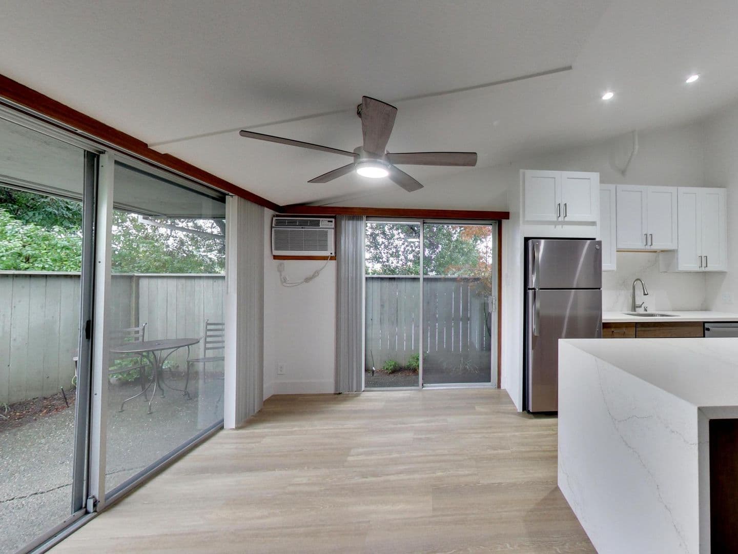 Riverwood Apartments 6 of 17