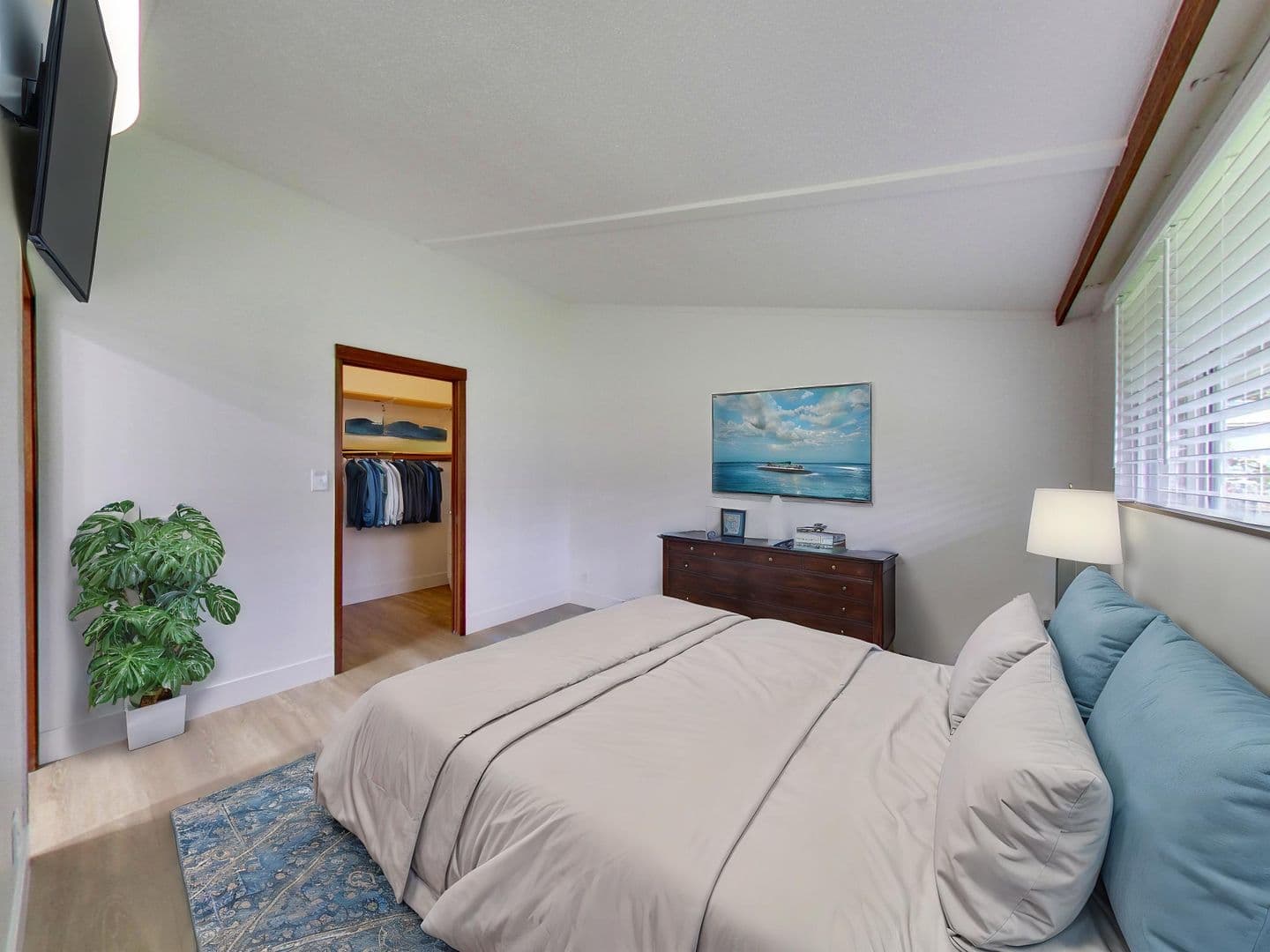 Riverwood Apartments 3 of 17