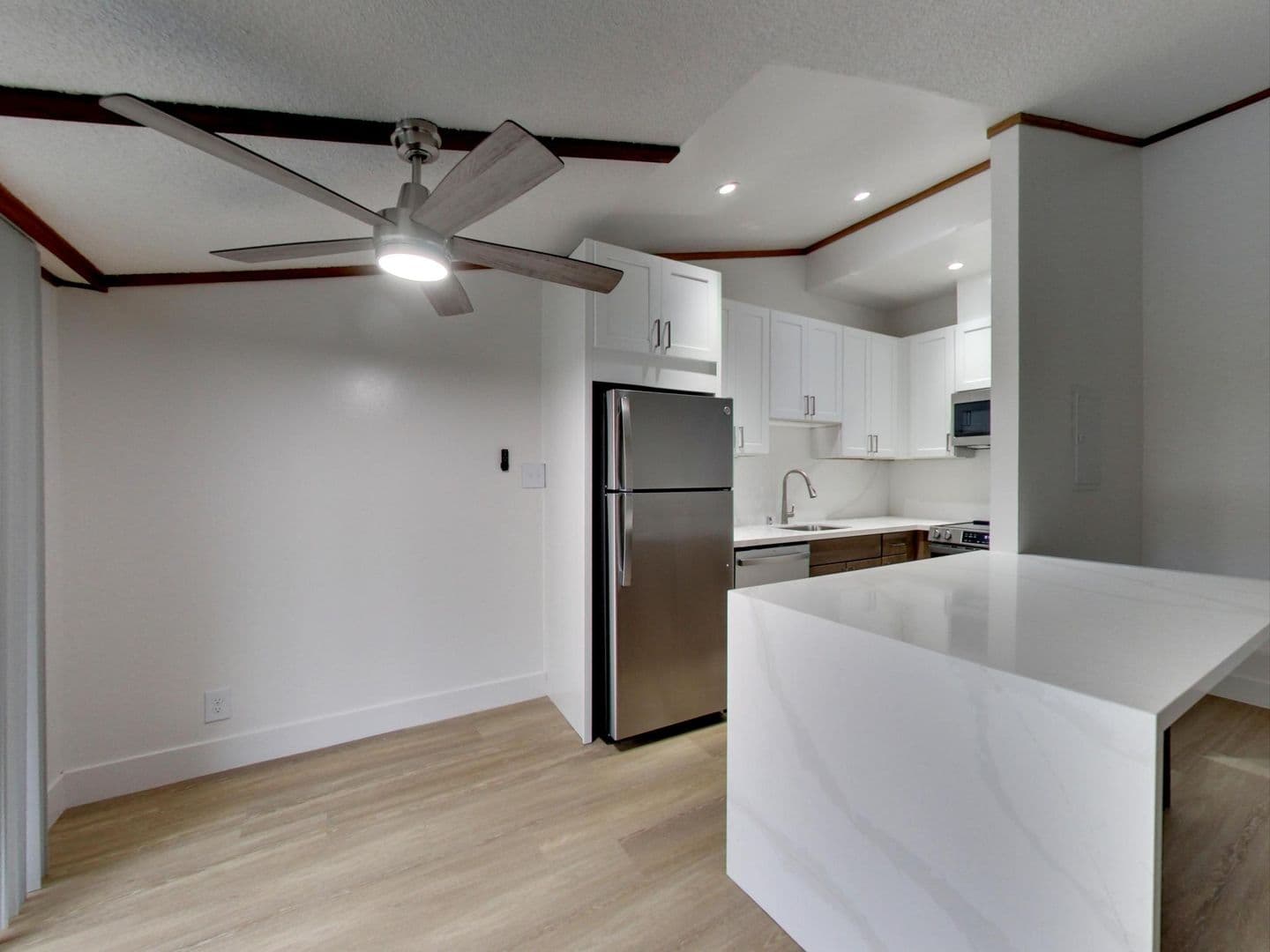 Riverwood Apartments 10 of 16