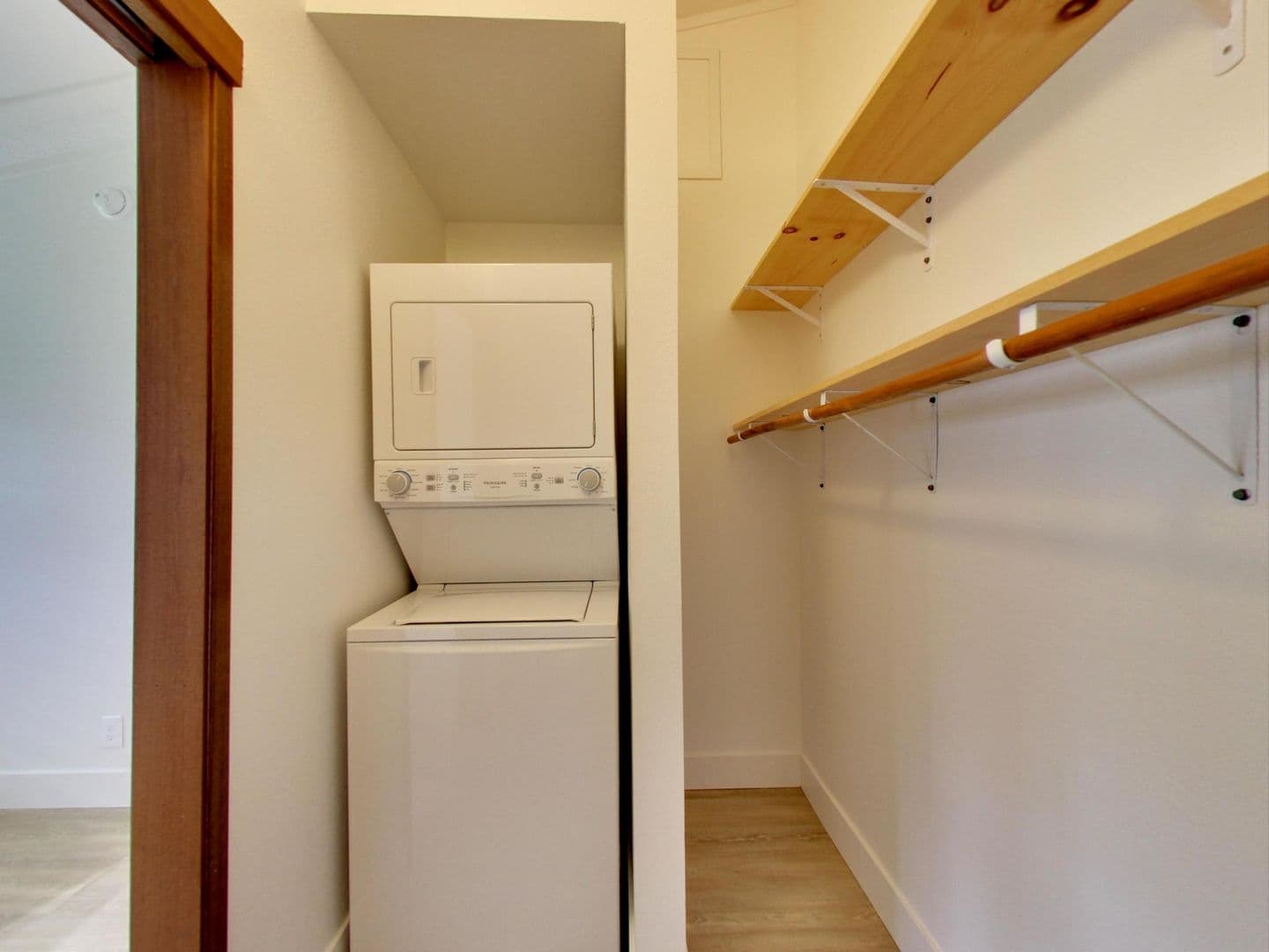 Riverwood Apartments 12 of 17