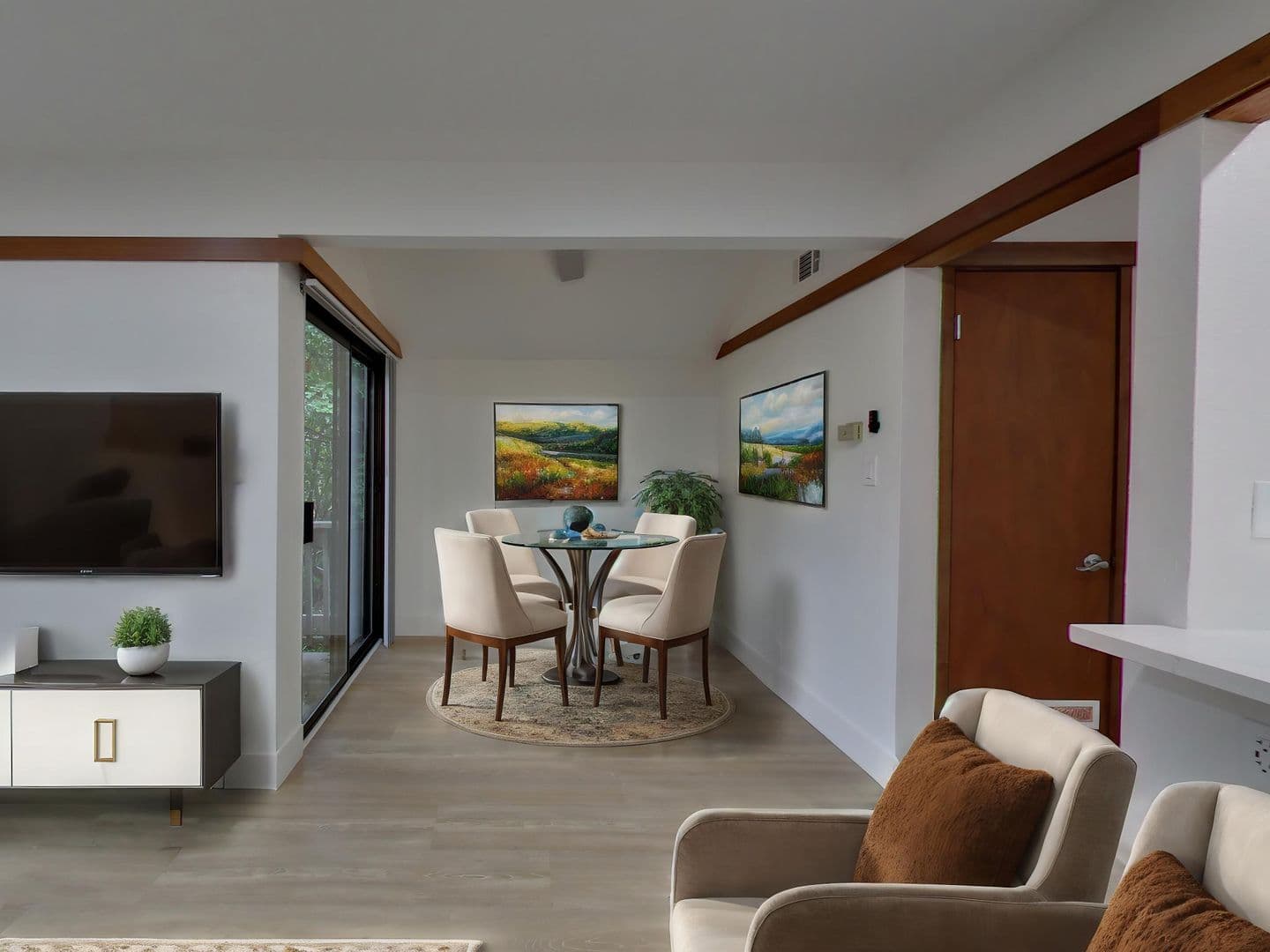 Riverwood Apartments 3 of 16