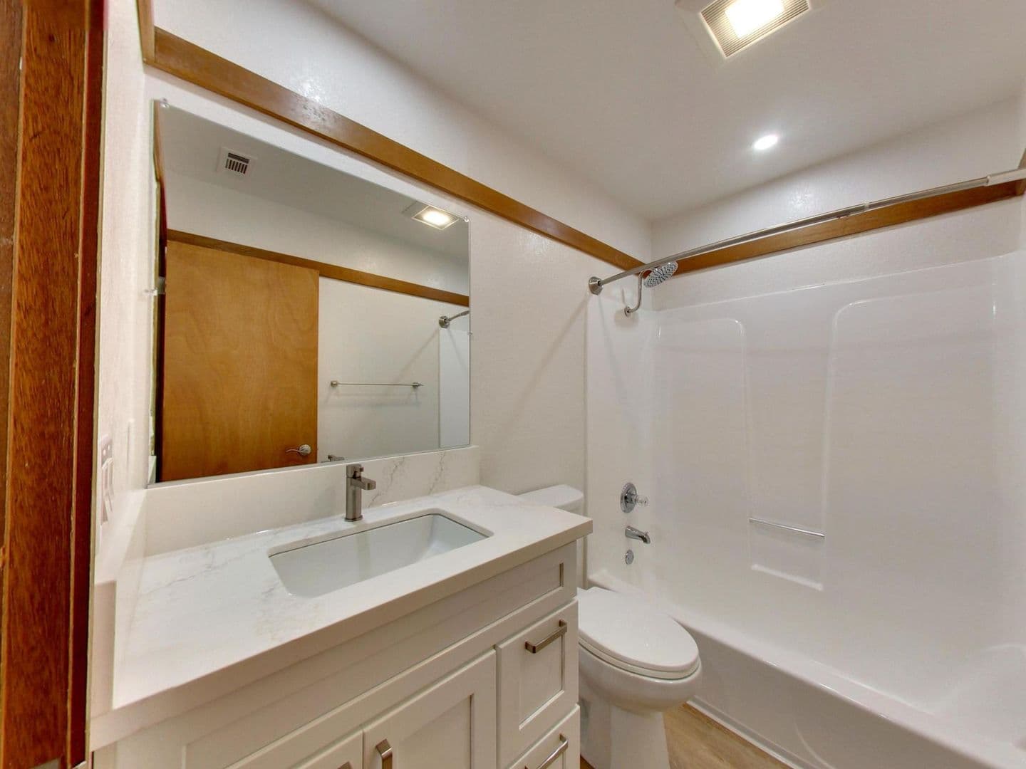 Riverwood Apartments 15 of 16