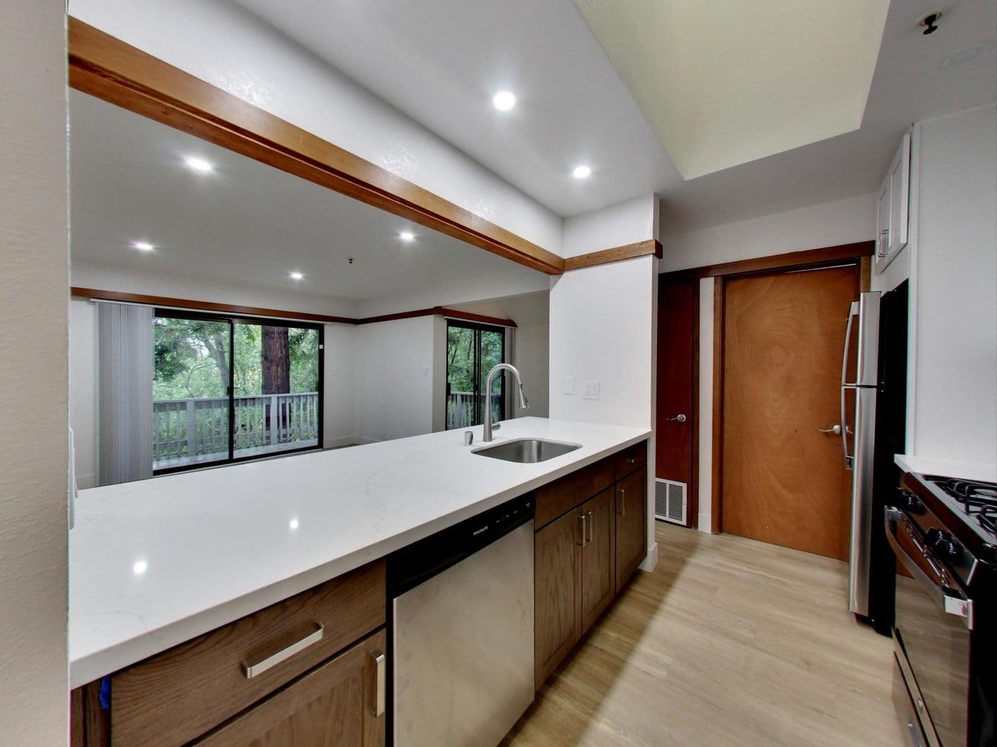 Riverwood Apartments 5 of 16